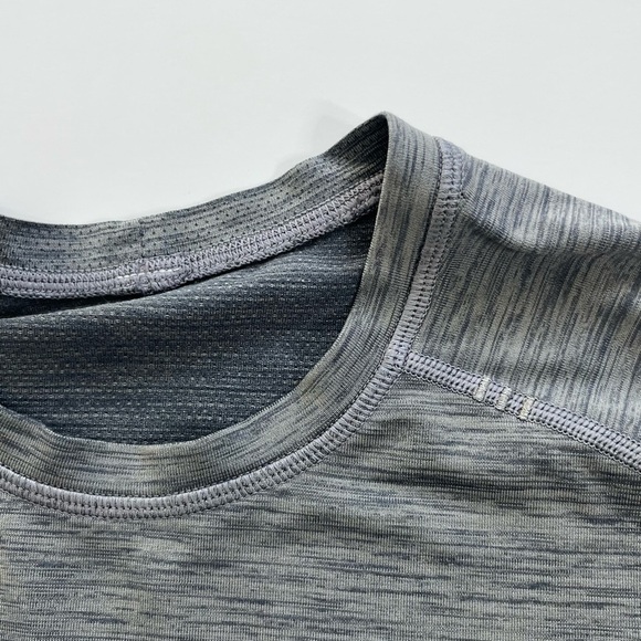 Lululemon Long Sleeve Athletic Top Size Medium Gray - Picture 3 of 7